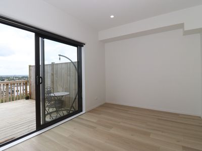 13B Crestview Rise, Papakura