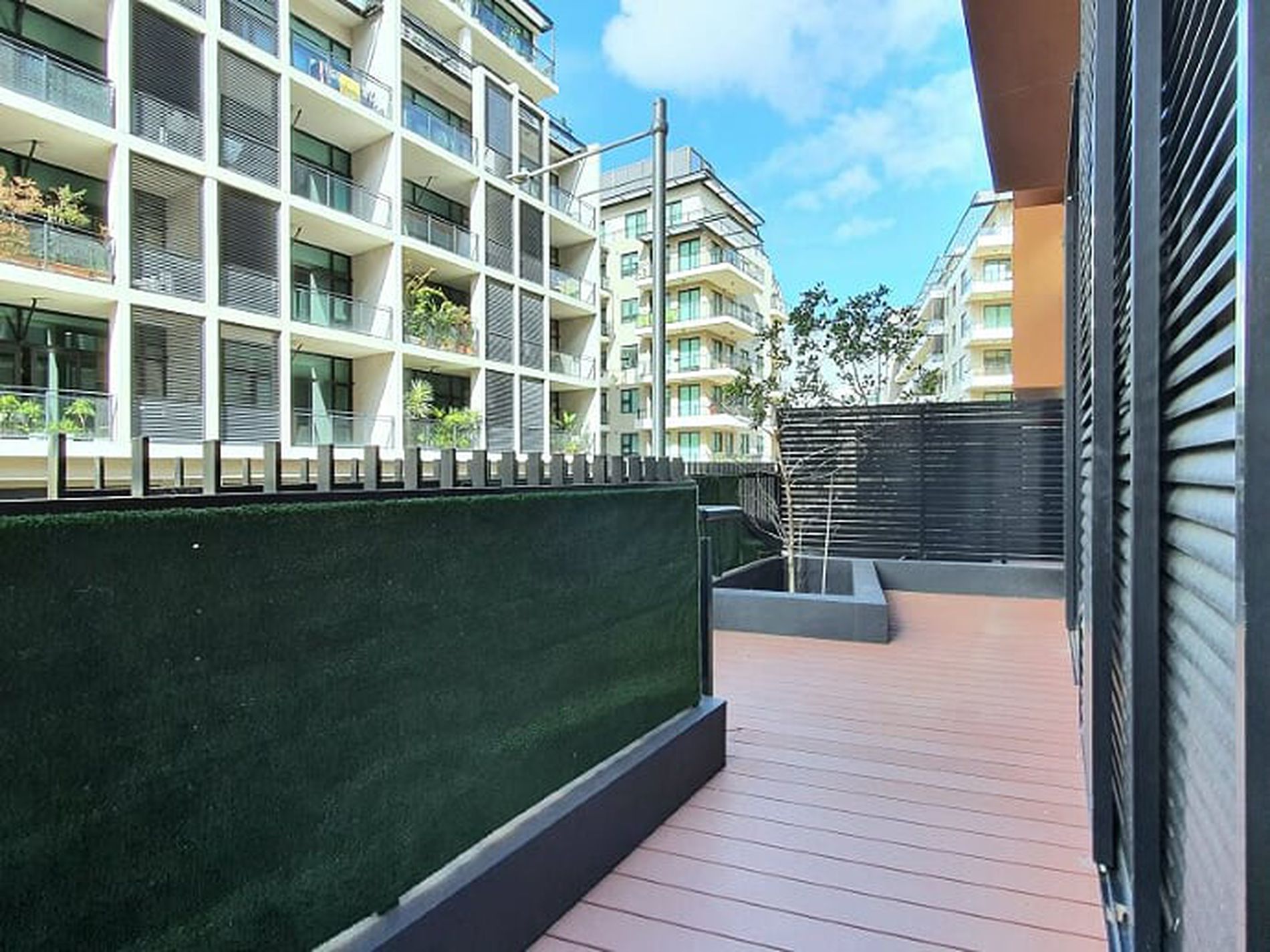 12 / 21 Bay Drive, Meadowbank