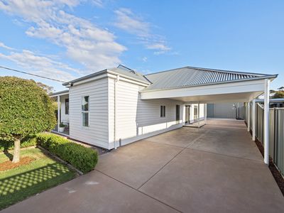 18 Cunninghame Street, Sale