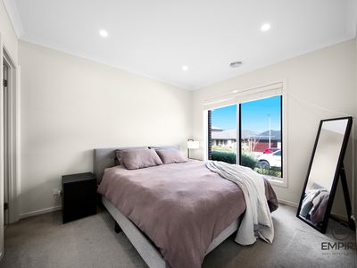 21 Mediterranean Avenue, Clyde