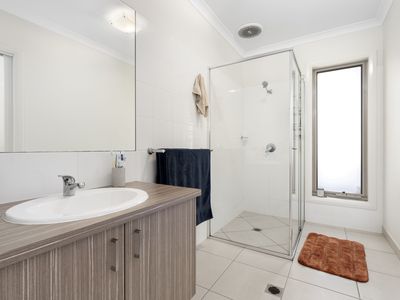 46 UNGER STREET, Glenroy
