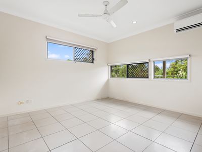 86 Grande Avenue, Springfield Lakes