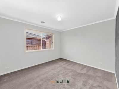 33 Michelle Drive, Berwick