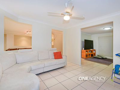 12 Balmoral Place, Forest Lake