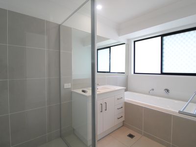 2 Sweetman Place, Hillcrest