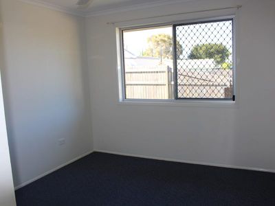 2 / 12 Bayrise Drive, Urangan