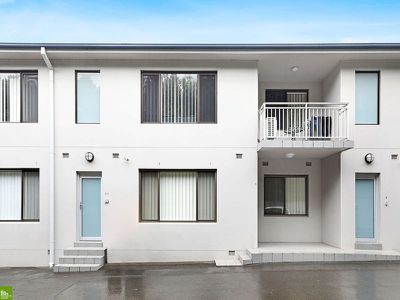 8 / 8 Miller Street, Coniston