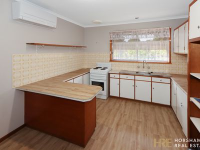 14 Caroline Street, Horsham