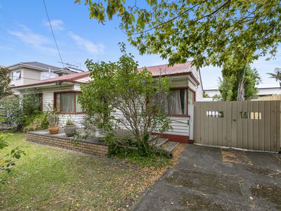 19 RAYNER STREET, Altona