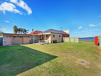 18 Fern Street, Windang