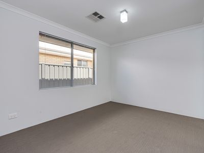 16 Bunker Crescent, Yanchep