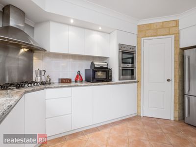 12 De Havilland View, Maylands