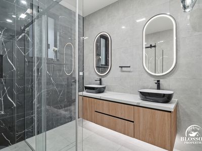 24 Gromark Terrace(THE GABLES), Box Hill