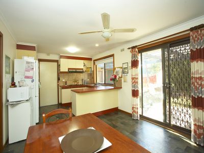 11 Priestley Avenue, Hoppers Crossing