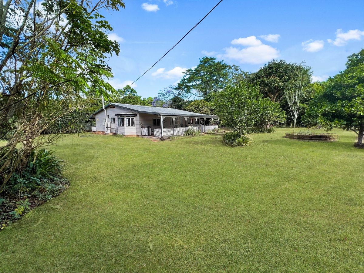 13 Panoramic Drive, Atherton