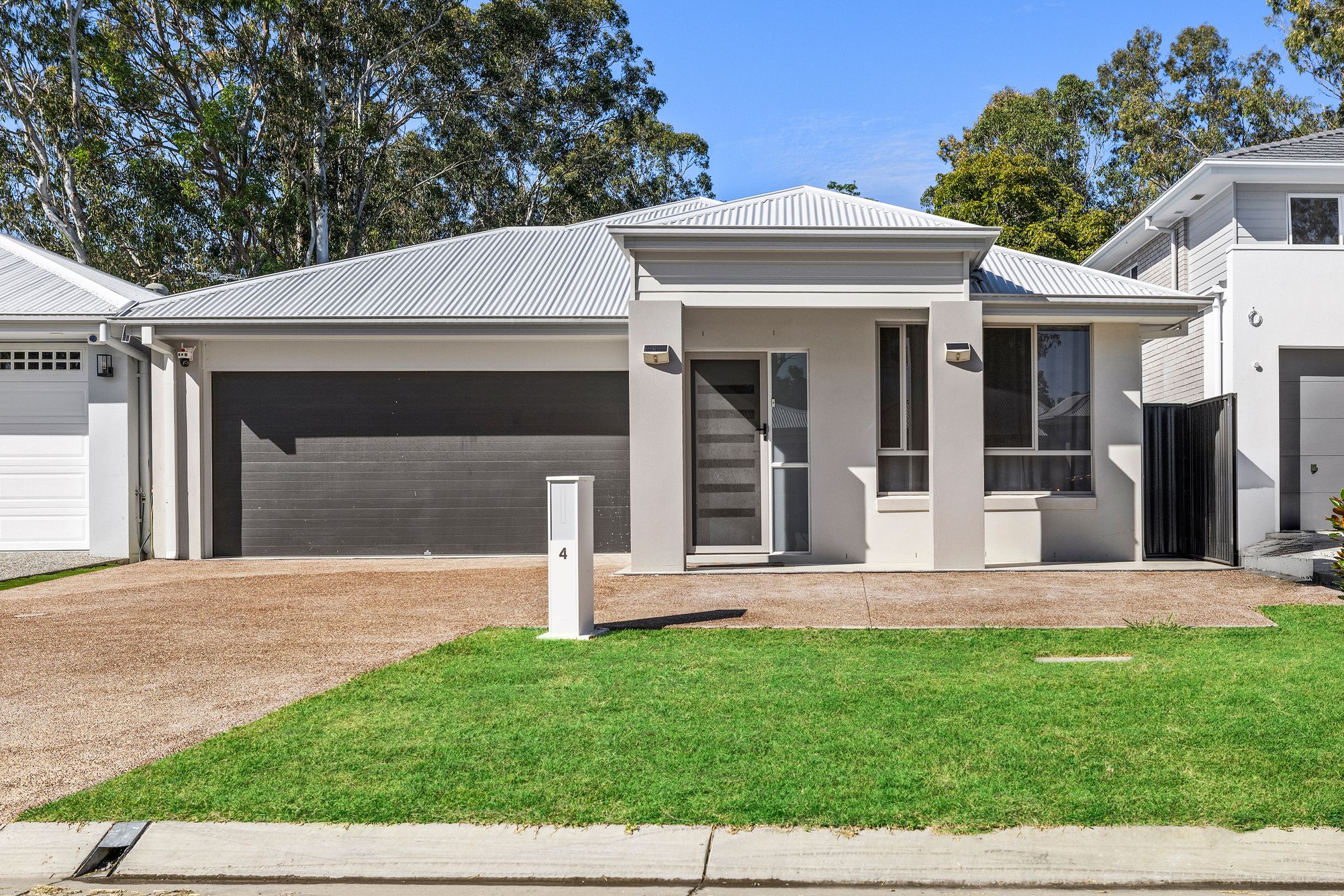 4 Magnolia Street, Pallara