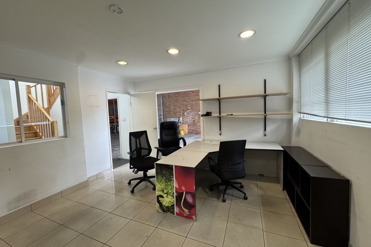 Unit 2 / 1 Marshall Road, Kirrawee