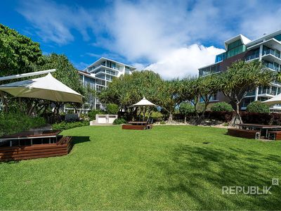 2205 / 2 Ephraim Island, Paradise Point