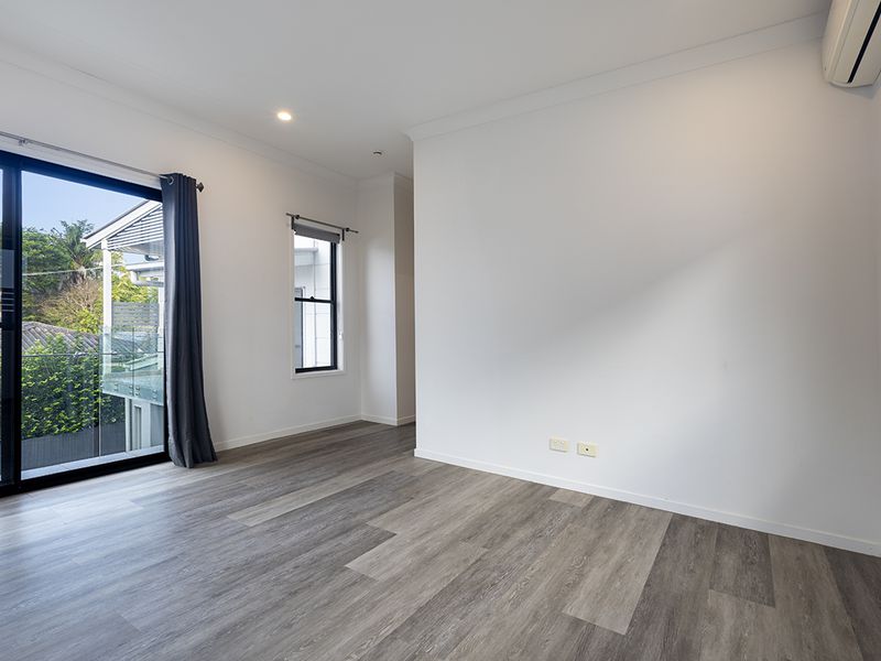 2 / 35 Broadwater Road, Mount Gravatt East