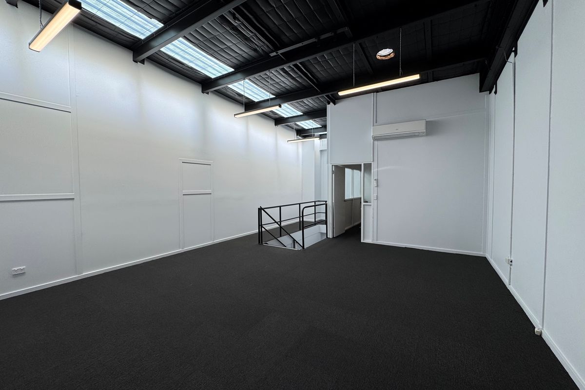 Level 1, Unit 21E / 1-3 Endeavour Road, Caringbah