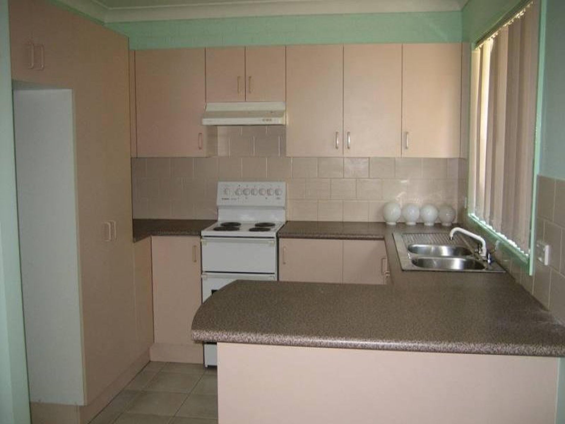 4 / 4-6 Tilba Close, Flinders