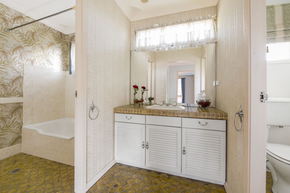 33 Joyce Avenue, Wyoming