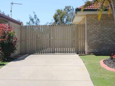 127 Ibis Boulevard, Eli Waters