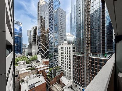 1809 / 8 Sutherland Street, Melbourne