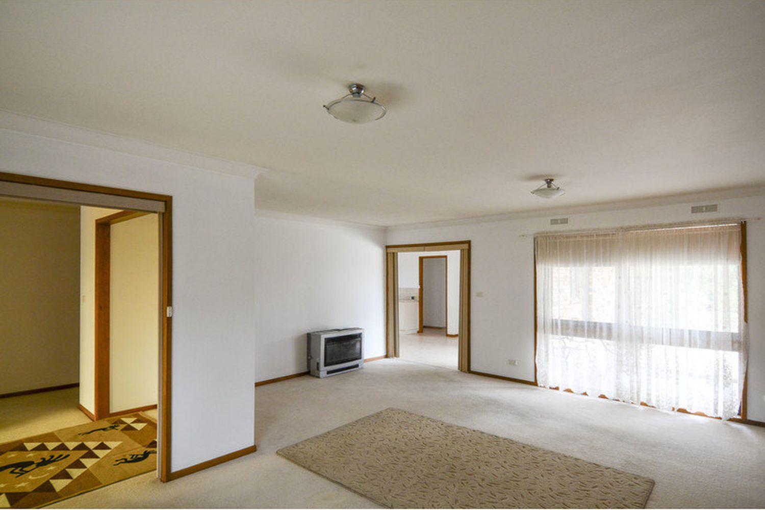 4 Oak Court, Horsham