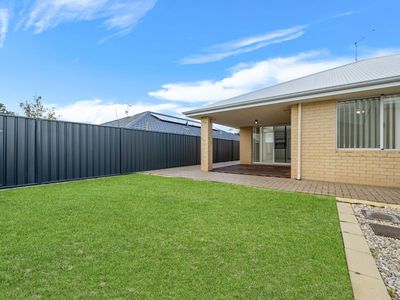 37 Fishbone Turn, Banksia Grove