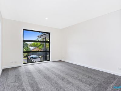 2 / 66A Devereaux Street, Oak Park