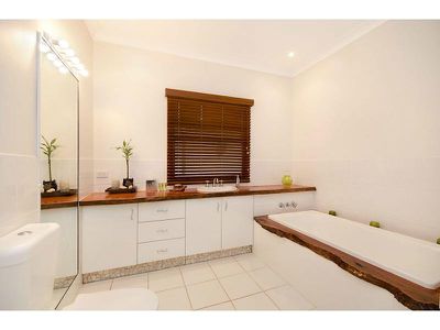 27 Alice Dixon Drive, Flaxton
