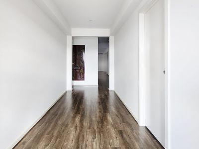 95 Holyoake Parade, Manor Lakes