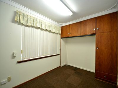 7 Bywood Way, Lynwood