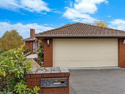 13 Benwerrin Crescent, Norwood