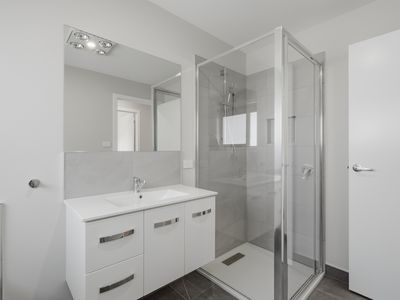 50a & 50b Deavan Drive , Shorewell Park