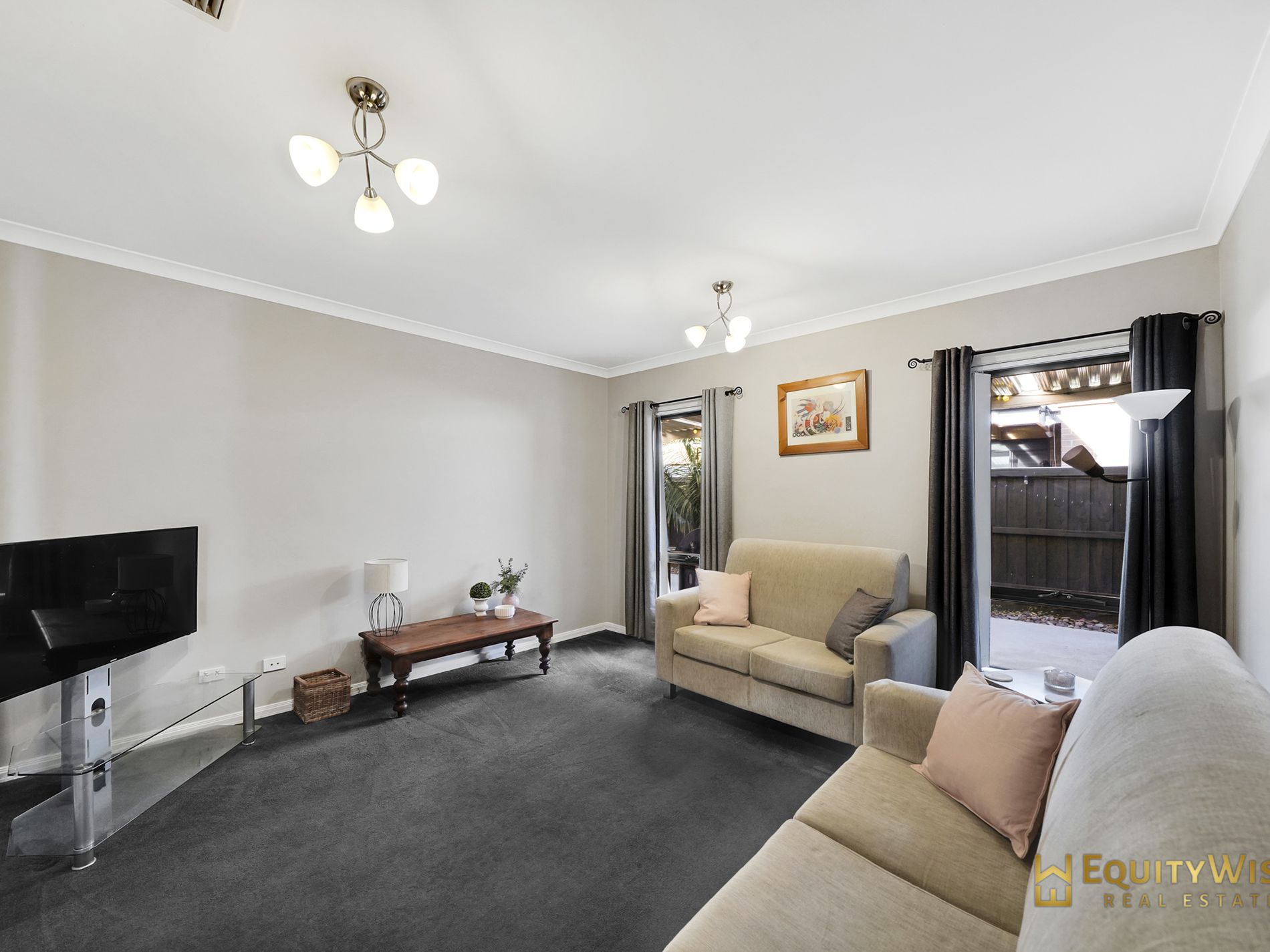 40 Holyoake Parade, Manor Lakes