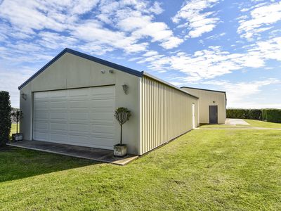 212 Wynham Road, Moorak