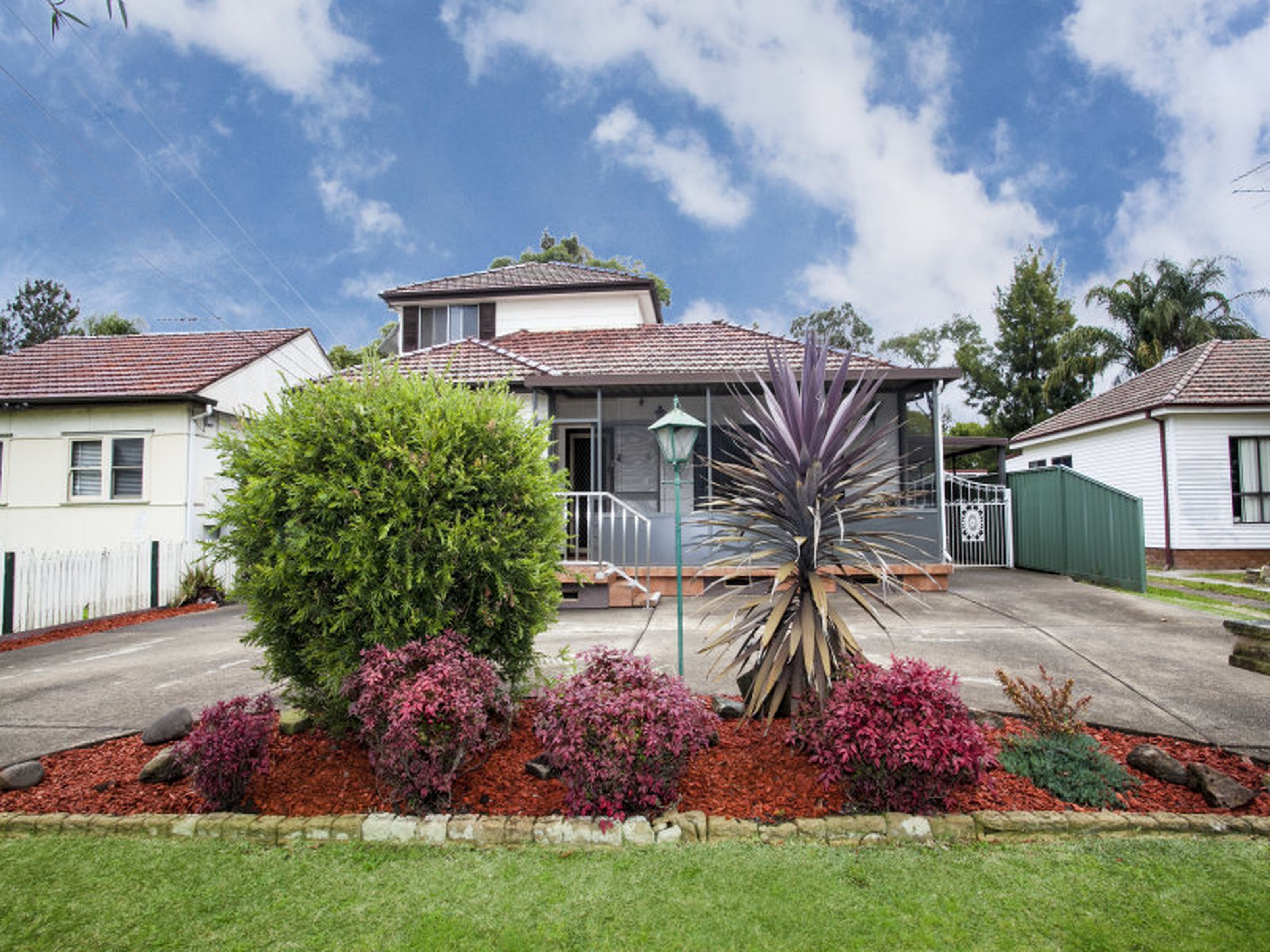 4 Braddon Place, OXLEY PARK