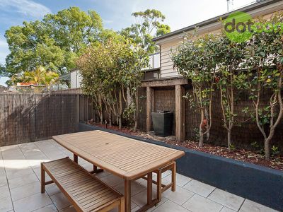 2 / 103 Brunker Road, Adamstown