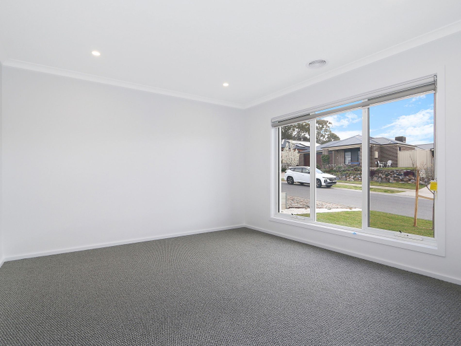 34 DARTNELL CRESCENT, Wodonga