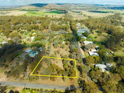 40 Correll Street, Longwood
