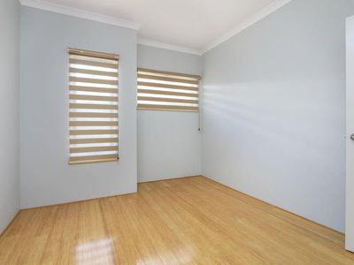 12 Graduate Way, Coolbellup