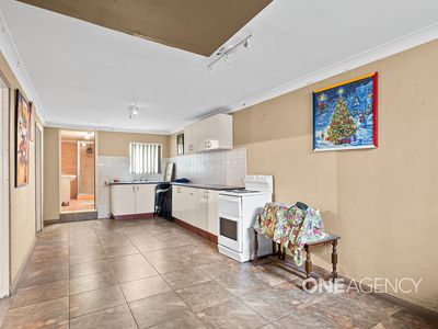 1 Anna Avenue, Warrawong