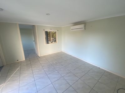 27 St Johns Street, Busby
