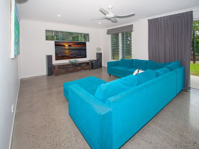 2 Sudbury Close, Clifton Beach