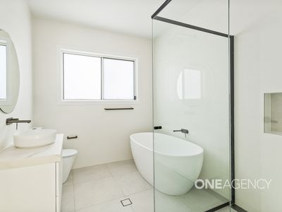 2 / 60 Pur Pur Avenue, Lake Illawarra