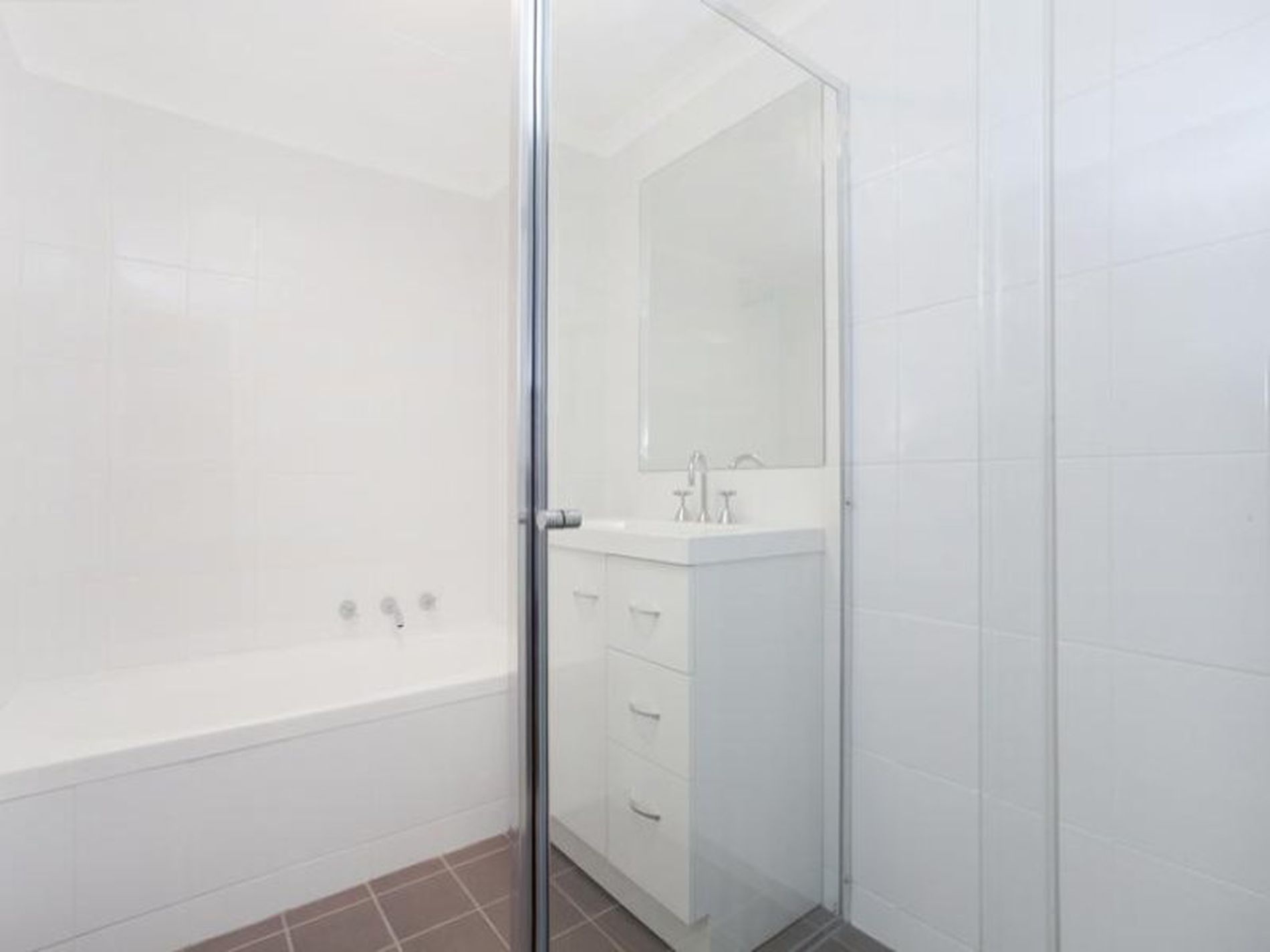 18 / 602-608 Flora Street, Kirrawee