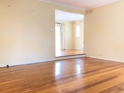 63 Dehnert Street, Doncaster East