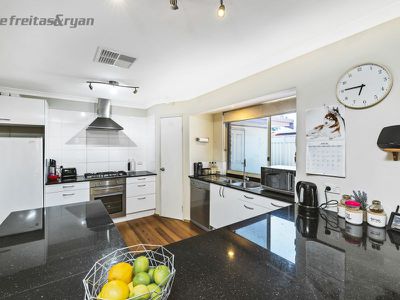 55 Cervantes Loop, Yangebup